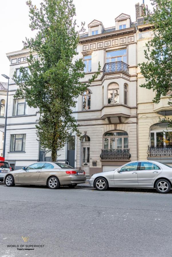 Beautiful Spacious In A Newly Renovated Old Townhouse Apartment Ostend
